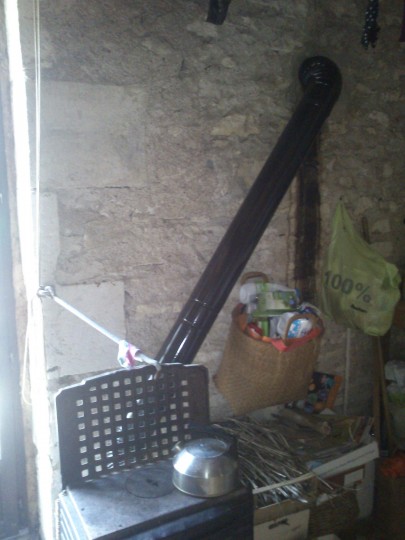 poêle provisoire dans mon squat pendant les travaux