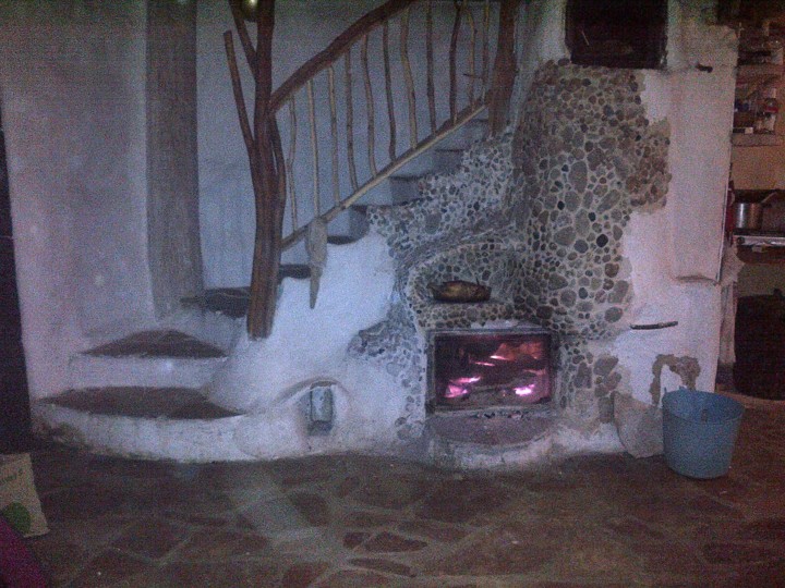 Batch rocket en 200 dans la maison de Hobbits de Florent et Agnès