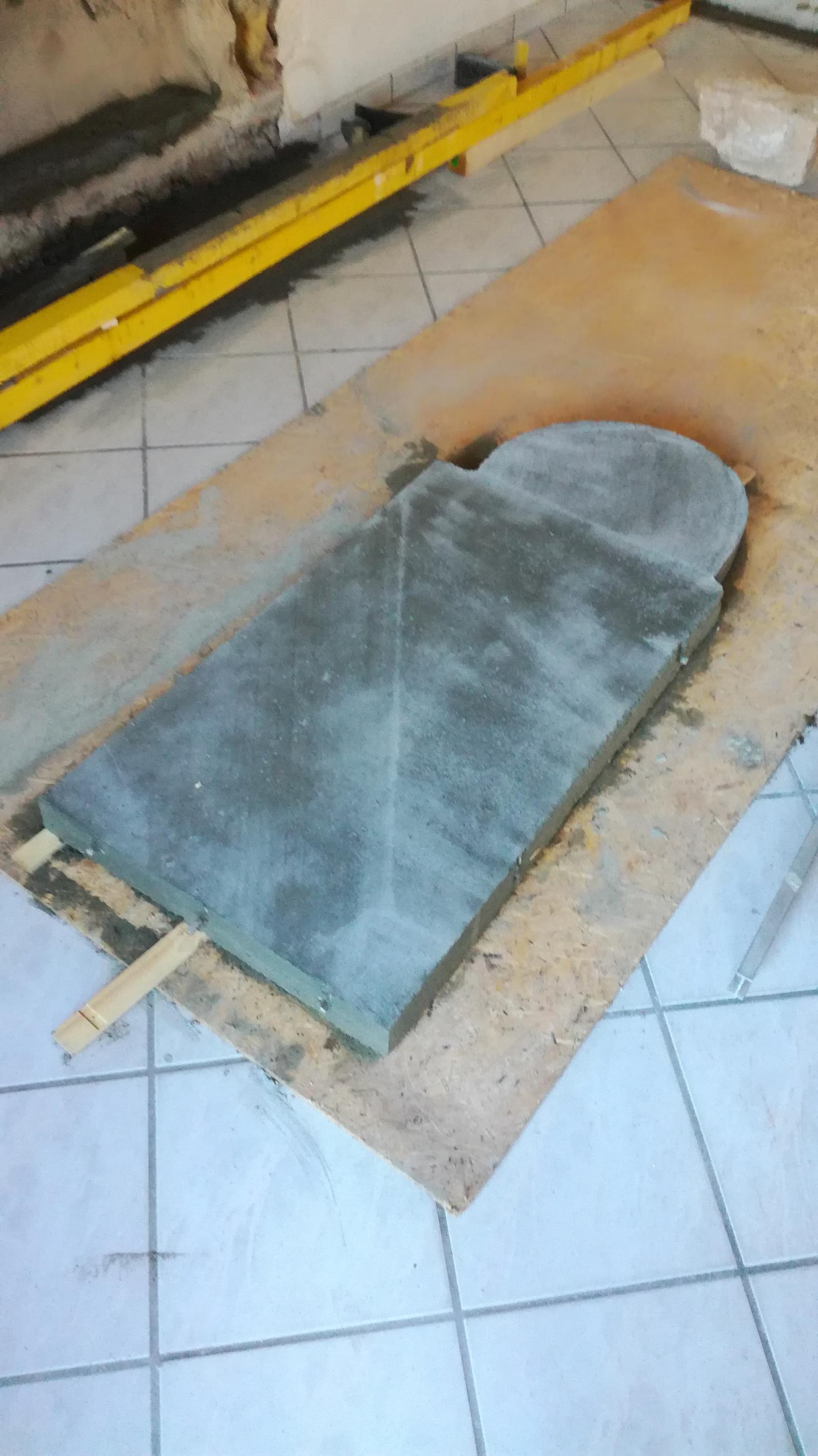 Dalle béton armée pour porter la box, le heat riser et le cumulus