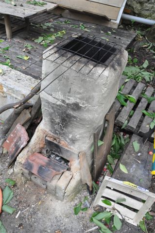 Rocket stove barbecue